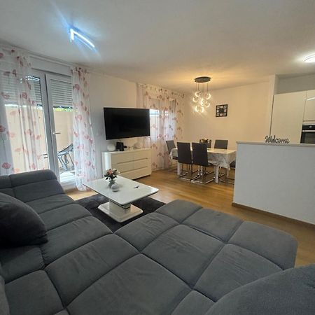 Apartment Dalmatinos Split Znjan Exterior photo