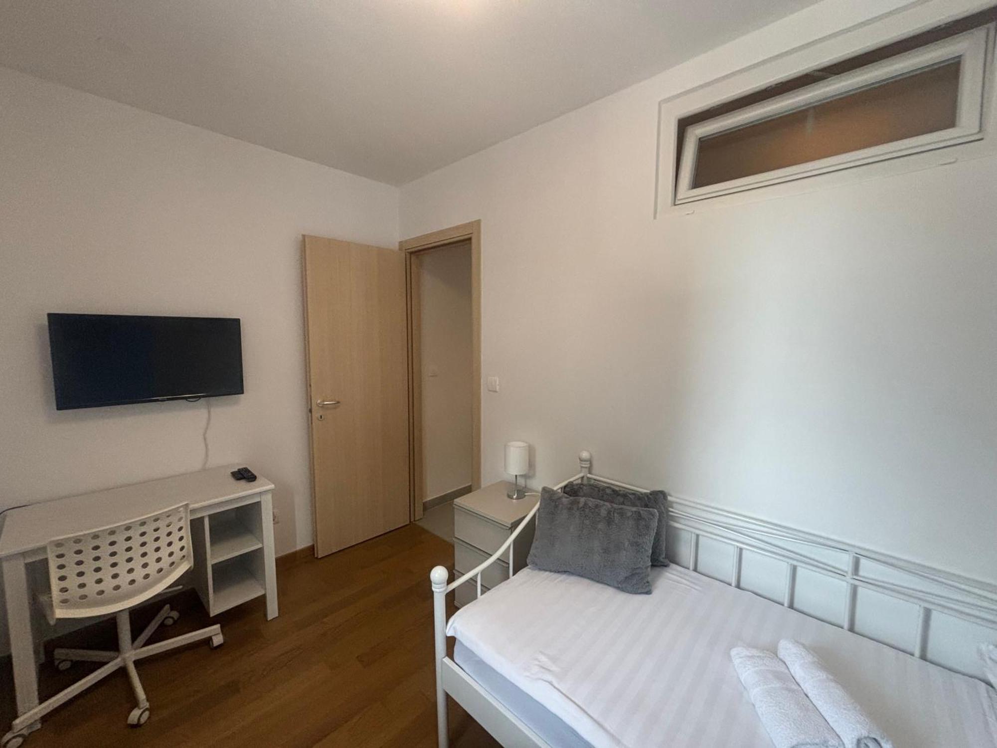 Apartment Dalmatinos Split Znjan Exterior photo