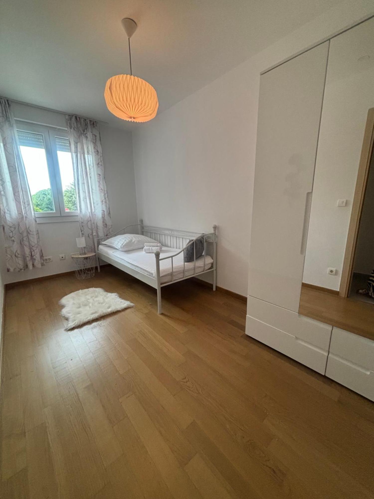 Apartment Dalmatinos Split Znjan Exterior photo